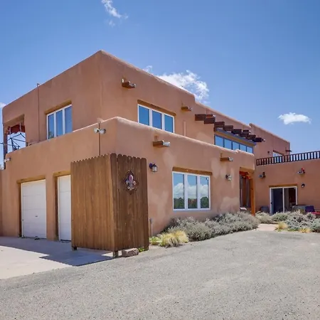 Holiday home 'casa Al Reves' Pueblo-style House With Views! *